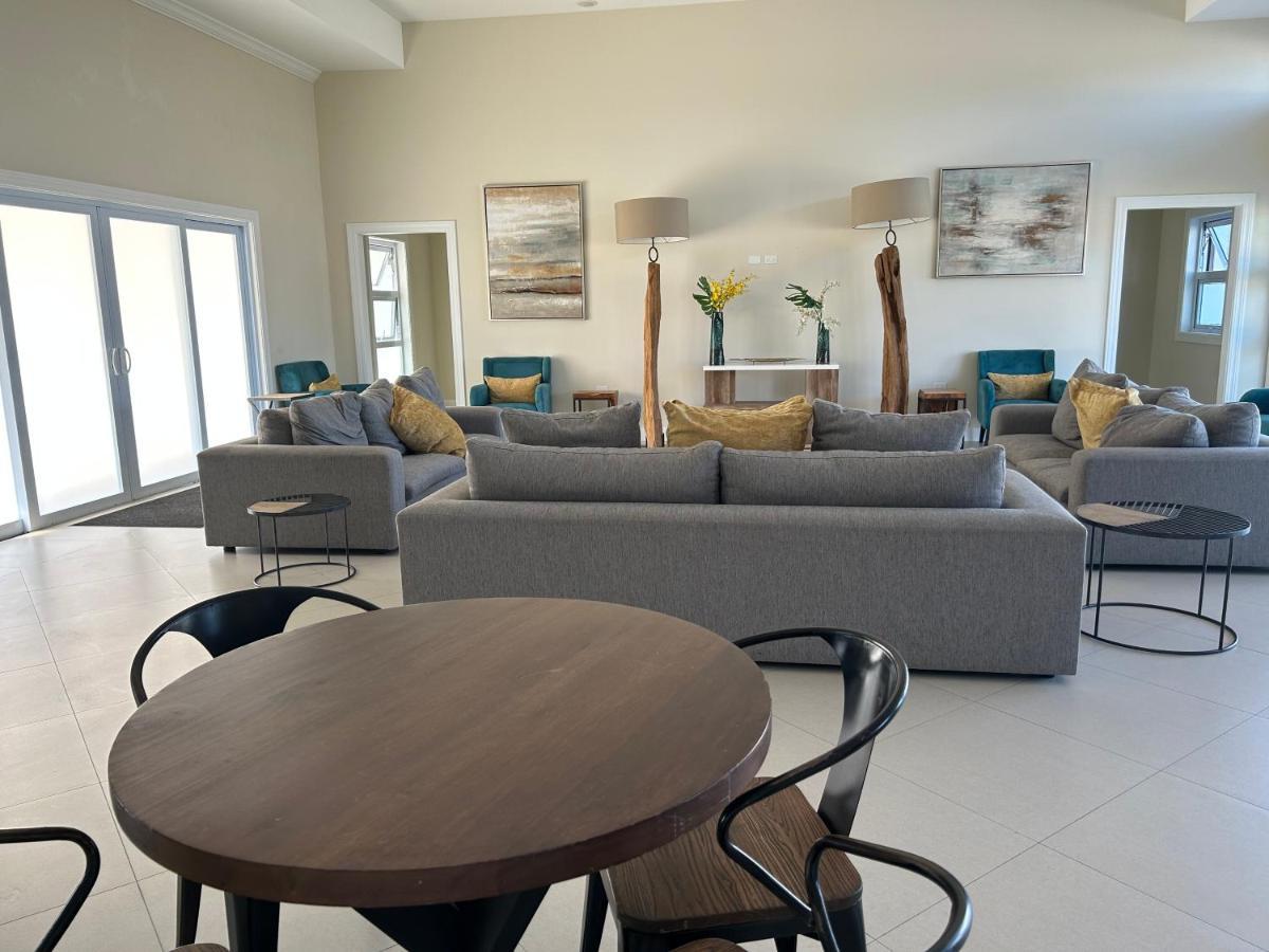 Seamist Villa @Oceanpointe Lucea Comfy 2Br W/Pool Gym & Parking Extérieur photo